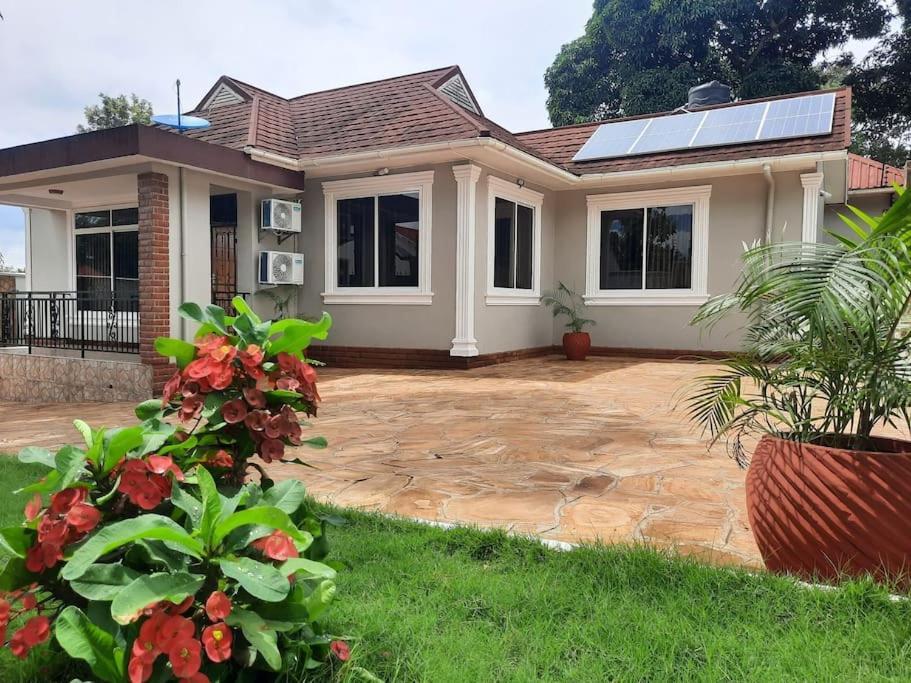 Ellyz Home Stay モシ エクステリア 写真